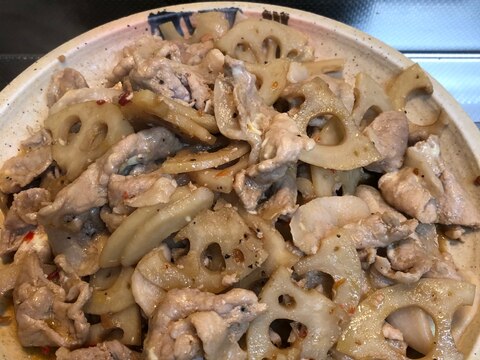 麺つゆde豚肉と蓮根のピリ辛マヨソテー^_^